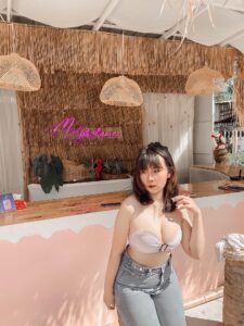 evainwonderlandd-12